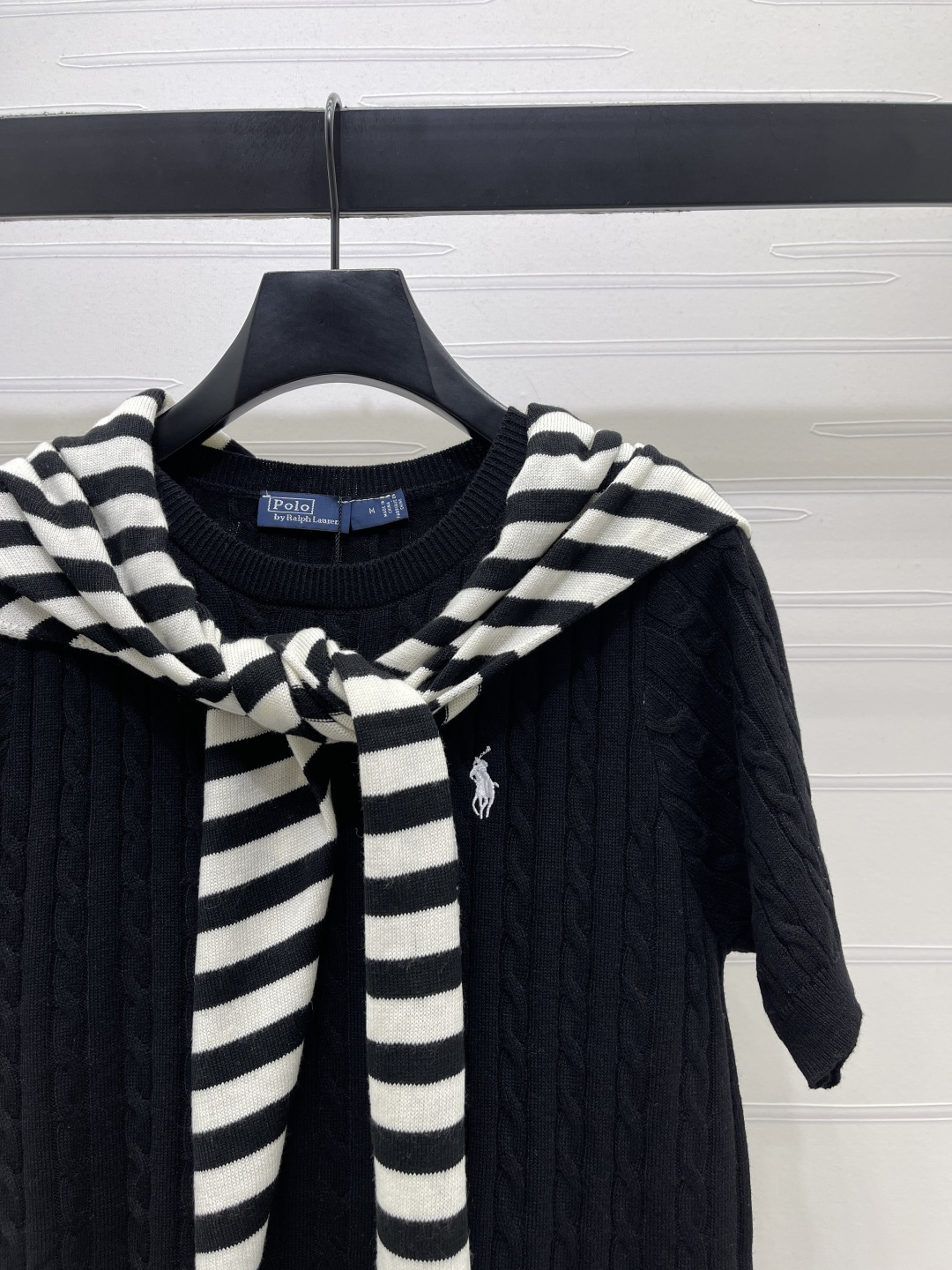 Women's short sleeves